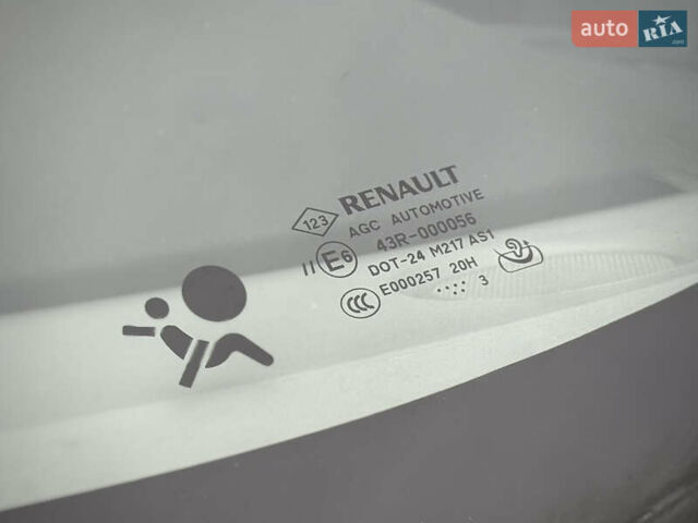 Черный Рено Сценик, объемом двигателя 1.6 л и пробегом 225 тыс. км за 9900 $, фото 107 на Automoto.ua