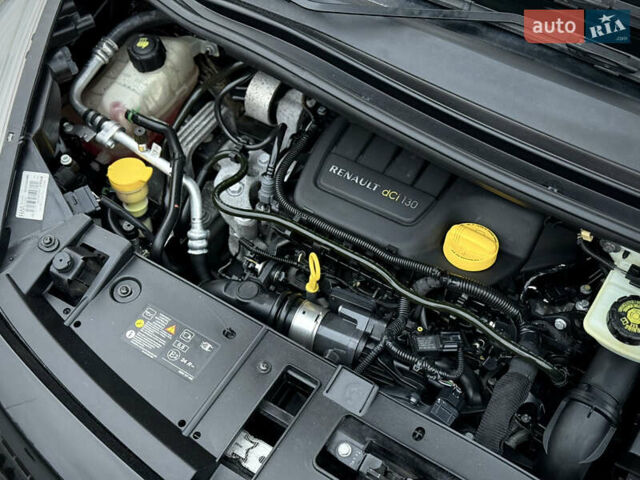 Черный Рено Сценик, объемом двигателя 1.6 л и пробегом 225 тыс. км за 9900 $, фото 48 на Automoto.ua