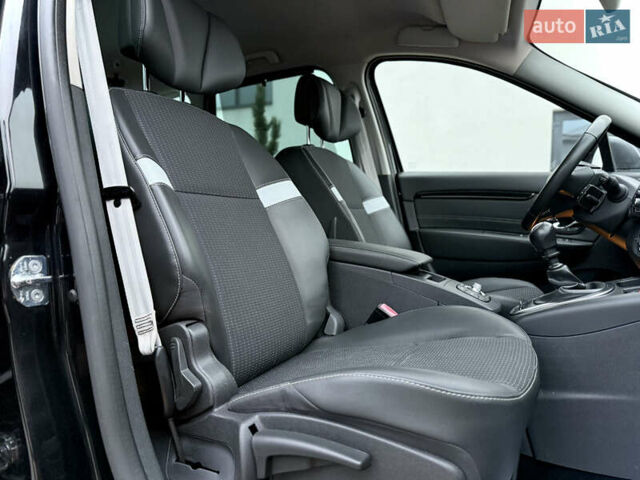 Черный Рено Сценик, объемом двигателя 1.6 л и пробегом 225 тыс. км за 9900 $, фото 73 на Automoto.ua