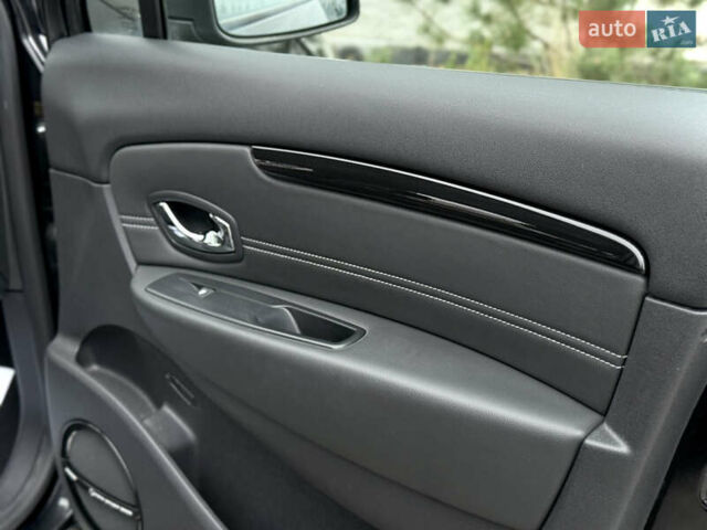 Черный Рено Сценик, объемом двигателя 1.6 л и пробегом 225 тыс. км за 9900 $, фото 87 на Automoto.ua