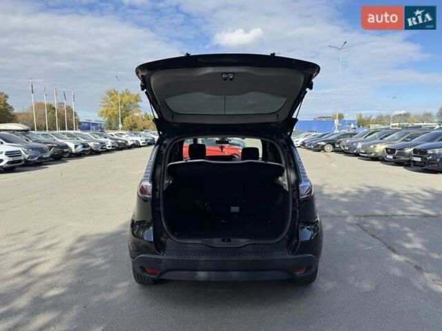 Черный Рено Сценик, объемом двигателя 1.5 л и пробегом 182 тыс. км за 8100 $, фото 4 на Automoto.ua