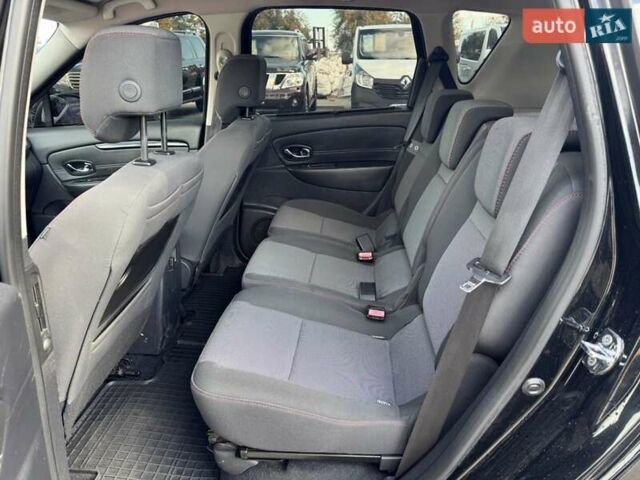 Черный Рено Сценик, объемом двигателя 1.5 л и пробегом 182 тыс. км за 8100 $, фото 9 на Automoto.ua