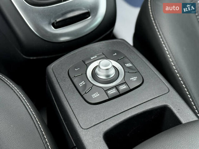 Черный Рено Сценик, объемом двигателя 1.6 л и пробегом 225 тыс. км за 9900 $, фото 64 на Automoto.ua