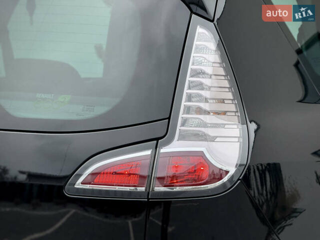 Черный Рено Сценик, объемом двигателя 1.6 л и пробегом 225 тыс. км за 9900 $, фото 42 на Automoto.ua