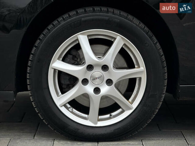 Черный Рено Сценик, объемом двигателя 1.6 л и пробегом 225 тыс. км за 9900 $, фото 52 на Automoto.ua