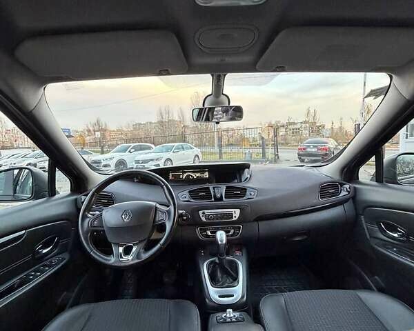 Рено Сценік 2013 у Києві на Automoto.ua Чорний Рено Сценік, об'ємом двигуна 1.5 л та пробігом 292 тис. км за 7200 $, фото 8 на Automoto.ua