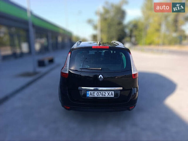 Черный Рено Сценик, объемом двигателя 1.2 л и пробегом 270 тыс. км за 9300 $, фото 1 на Automoto.ua