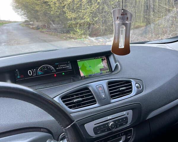 Рено Сценик 2014 в Виннице на Automoto.ua Черный Рено Сценик, объемом двигателя 1.46 л и пробегом 270 тыс. км за 9400 $, фото 16 на Automoto.ua