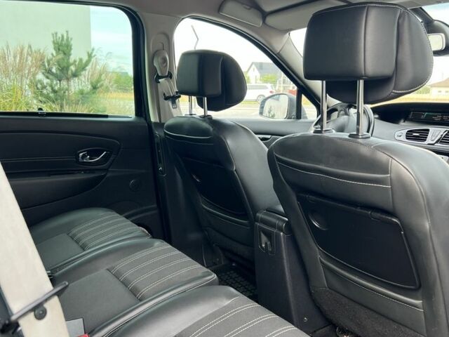 Черный Рено Сценик, объемом двигателя 1.5 л и пробегом 294 тыс. км за 9200 $, фото 7 на Automoto.ua