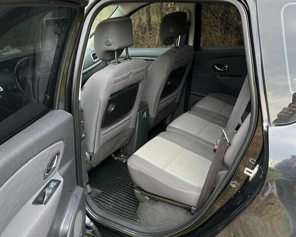 Рено Сценик 2014 в Виннице на Automoto.ua Черный Рено Сценик, объемом двигателя 1.46 л и пробегом 270 тыс. км за 9400 $, фото 7 на Automoto.ua