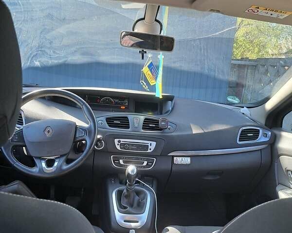 Чорний Рено Сценік, об'ємом двигуна 1.46 л та пробігом 217 тис. км за 9300 $, фото 6 на Automoto.ua