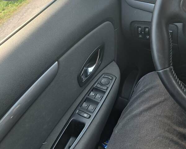 Чорний Рено Сценік, об'ємом двигуна 1.46 л та пробігом 217 тис. км за 9300 $, фото 10 на Automoto.ua