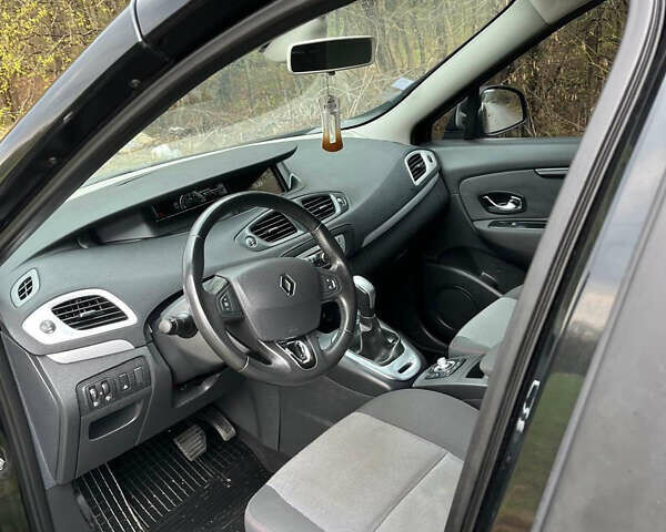Рено Сценик 2014 в Виннице на Automoto.ua Черный Рено Сценик, объемом двигателя 1.46 л и пробегом 270 тыс. км за 9400 $, фото 9 на Automoto.ua
