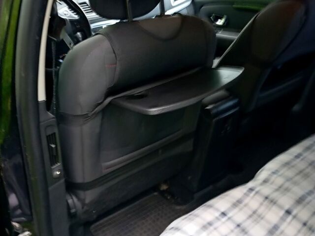 Черный Рено Сценик, объемом двигателя 1.5 л и пробегом 285 тыс. км за 9000 $, фото 5 на Automoto.ua