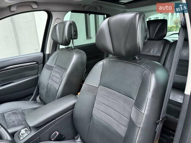 Чорний Рено Сценік, об'ємом двигуна 1.6 л та пробігом 299 тис. км за 8800 $, фото 46 на Automoto.ua