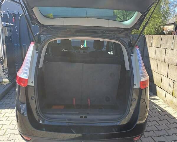 Чорний Рено Сценік, об'ємом двигуна 1.46 л та пробігом 217 тис. км за 9300 $, фото 5 на Automoto.ua