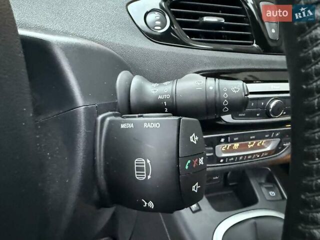 Чорний Рено Сценік, об'ємом двигуна 1.6 л та пробігом 299 тис. км за 8800 $, фото 34 на Automoto.ua