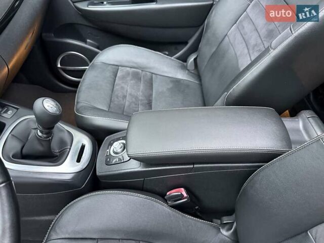 Чорний Рено Сценік, об'ємом двигуна 1.6 л та пробігом 299 тис. км за 8800 $, фото 47 на Automoto.ua