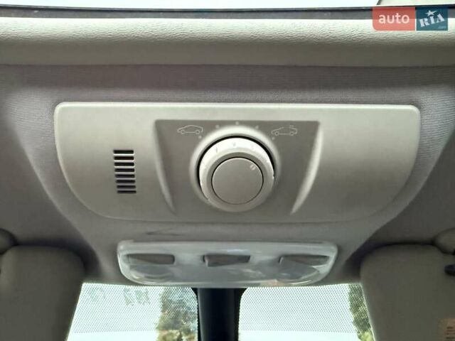 Чорний Рено Сценік, об'ємом двигуна 1.6 л та пробігом 299 тис. км за 8800 $, фото 40 на Automoto.ua