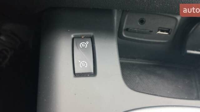 Черный Рено Сценик, объемом двигателя 1.46 л и пробегом 150 тыс. км за 10999 $, фото 52 на Automoto.ua