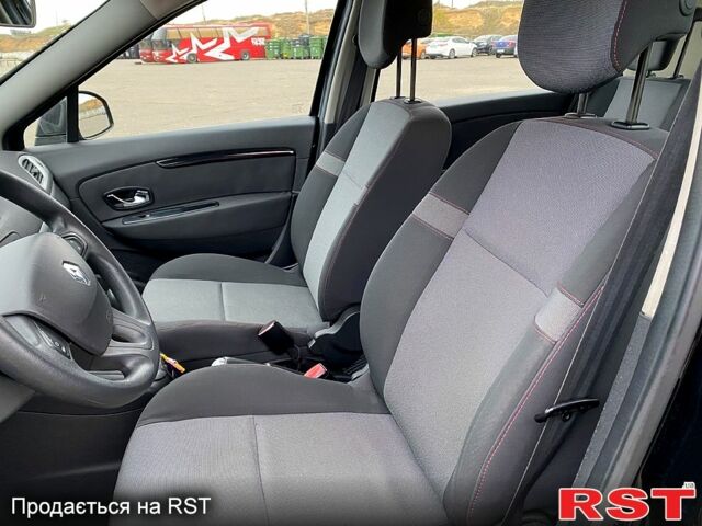 Чорний Рено Сценік, об'ємом двигуна 1.5 л та пробігом 224 тис. км за 9500 $, фото 8 на Automoto.ua