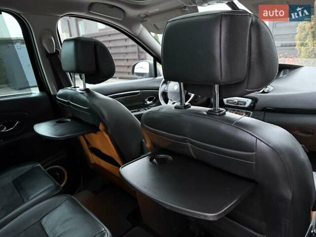 Чорний Рено Сценік, об'ємом двигуна 1.6 л та пробігом 299 тис. км за 8800 $, фото 65 на Automoto.ua