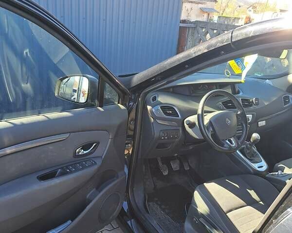 Чорний Рено Сценік, об'ємом двигуна 1.46 л та пробігом 217 тис. км за 9300 $, фото 2 на Automoto.ua