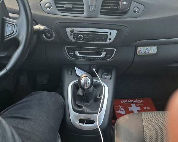 Чорний Рено Сценік, об'ємом двигуна 1.46 л та пробігом 217 тис. км за 9300 $, фото 11 на Automoto.ua