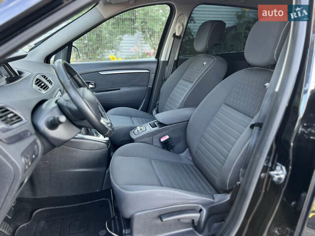 Рено Сценик 2015 в Виннице на Automoto.ua Черный Рено Сценик, объемом двигателя 1.46 л и пробегом 210 тыс. км за 10250 $, фото 44 на Automoto.ua