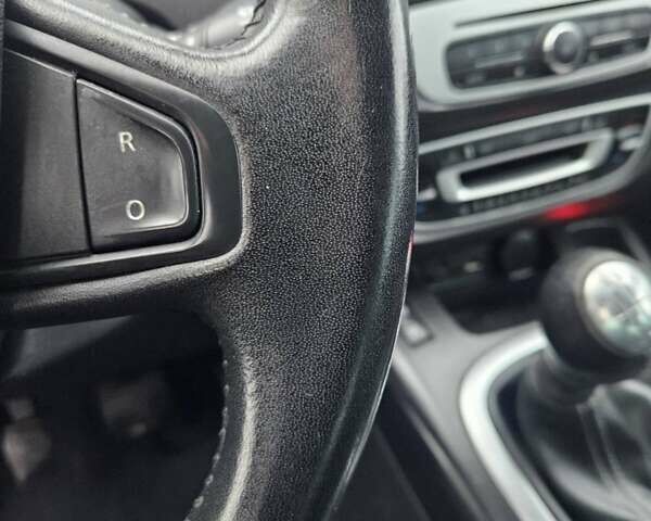 Чорний Рено Сценік, об'ємом двигуна 1.5 л та пробігом 149 тис. км за 9999 $, фото 11 на Automoto.ua