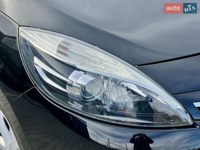 Чорний Рено Сценік, об'ємом двигуна 1.5 л та пробігом 210 тис. км за 10399 $, фото 13 на Automoto.ua