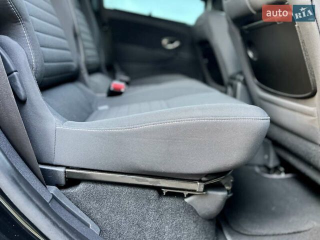 Рено Сценик 2015 в Виннице на Automoto.ua Черный Рено Сценик, объемом двигателя 1.46 л и пробегом 210 тыс. км за 10250 $, фото 61 на Automoto.ua