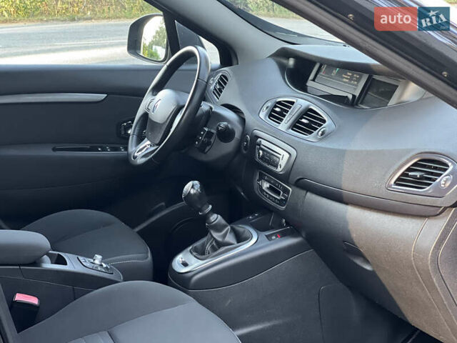 Рено Сценик 2015 в Виннице на Automoto.ua Черный Рено Сценик, объемом двигателя 1.46 л и пробегом 210 тыс. км за 10250 $, фото 47 на Automoto.ua