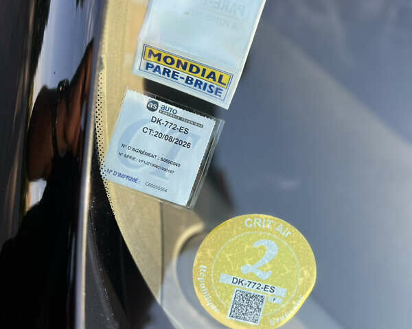 Рено Сценик 2015 в Виннице на Automoto.ua Черный Рено Сценик, объемом двигателя 1.46 л и пробегом 210 тыс. км за 10250 $, фото 31 на Automoto.ua