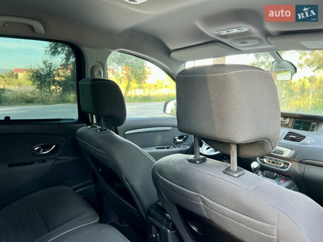 Рено Сценик 2015 в Виннице на Automoto.ua Черный Рено Сценик, объемом двигателя 1.46 л и пробегом 210 тыс. км за 10250 $, фото 58 на Automoto.ua