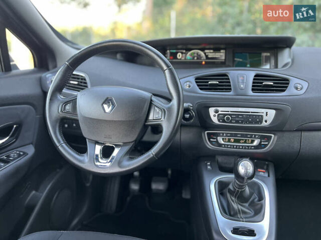 Рено Сценик 2015 в Виннице на Automoto.ua Черный Рено Сценик, объемом двигателя 1.46 л и пробегом 210 тыс. км за 10250 $, фото 66 на Automoto.ua