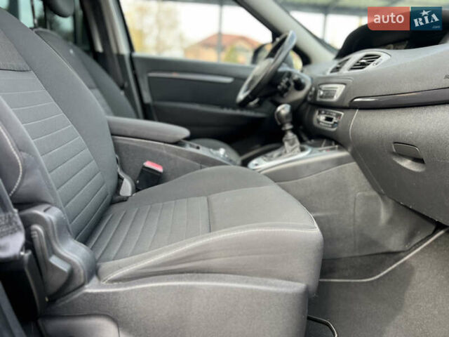 Чорний Рено Сценік, об'ємом двигуна 1.5 л та пробігом 210 тис. км за 10399 $, фото 35 на Automoto.ua
