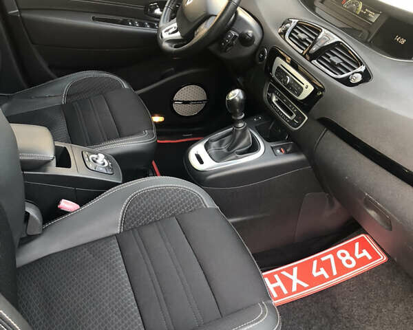 Черный Рено Сценик, объемом двигателя 1.2 л и пробегом 173 тыс. км за 8700 $, фото 10 на Automoto.ua