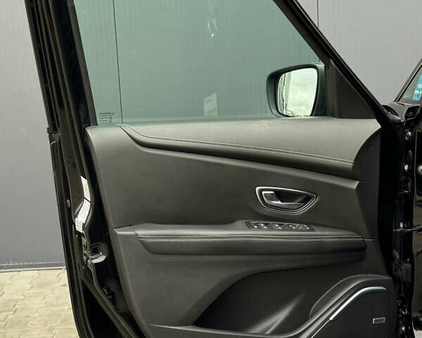 Черный Рено Сценик, объемом двигателя 1.6 л и пробегом 190 тыс. км за 15499 $, фото 42 на Automoto.ua