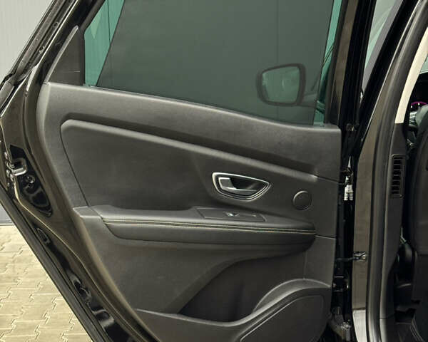 Черный Рено Сценик, объемом двигателя 1.6 л и пробегом 190 тыс. км за 15299 $, фото 55 на Automoto.ua