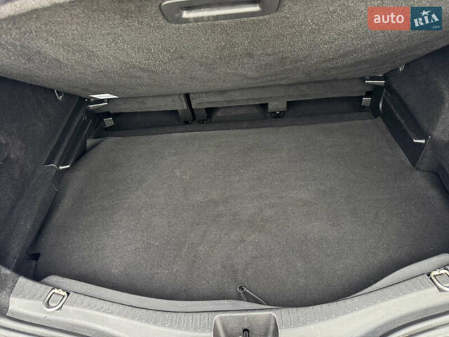 Черный Рено Сценик, объемом двигателя 1.6 л и пробегом 190 тыс. км за 15299 $, фото 64 на Automoto.ua