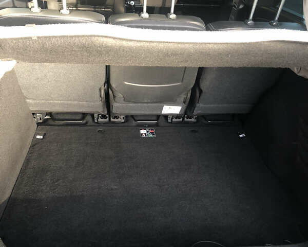 Черный Рено Сценик, объемом двигателя 1.2 л и пробегом 173 тыс. км за 8700 $, фото 7 на Automoto.ua