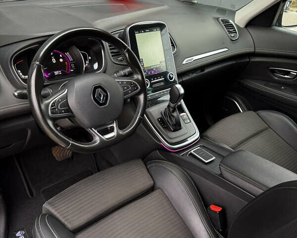 Черный Рено Сценик, объемом двигателя 1.6 л и пробегом 190 тыс. км за 15499 $, фото 47 на Automoto.ua