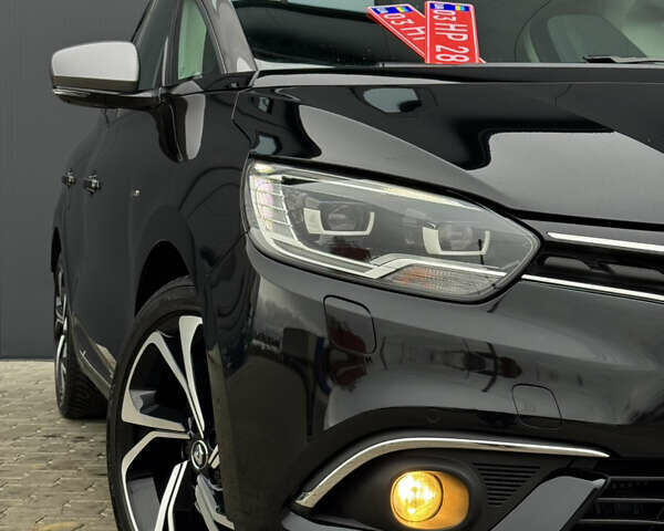 Черный Рено Сценик, объемом двигателя 1.6 л и пробегом 190 тыс. км за 15499 $, фото 27 на Automoto.ua