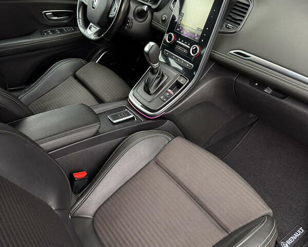 Черный Рено Сценик, объемом двигателя 1.6 л и пробегом 190 тыс. км за 15299 $, фото 70 на Automoto.ua