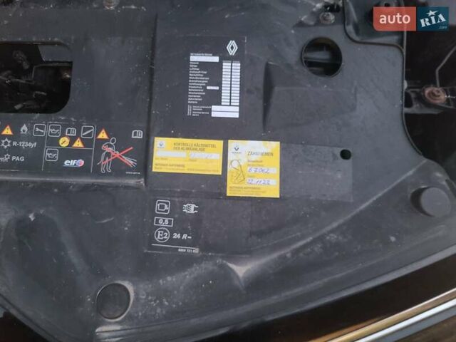 Чорний Рено Сценік, об'ємом двигуна 1.5 л та пробігом 79 тис. км за 18500 $, фото 11 на Automoto.ua
