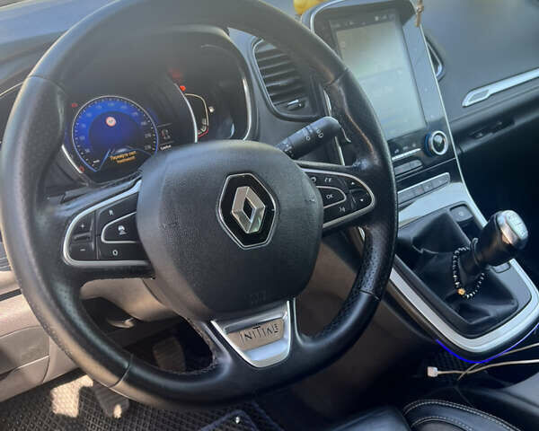 Черный Рено Сценик, объемом двигателя 1.6 л и пробегом 270 тыс. км за 14500 $, фото 12 на Automoto.ua