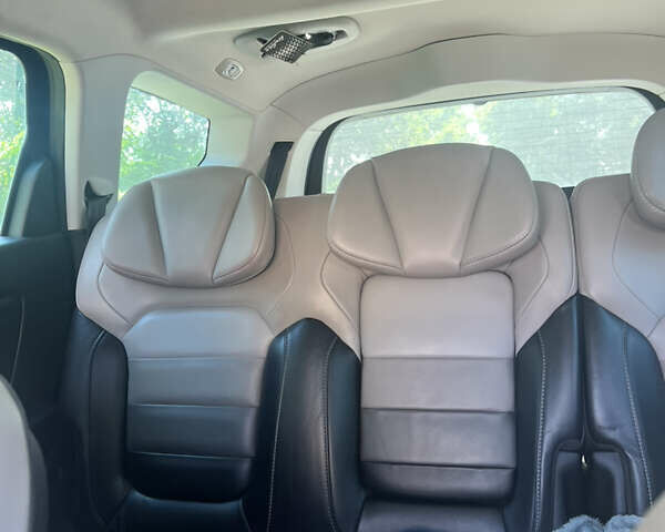 Черный Рено Сценик, объемом двигателя 1.6 л и пробегом 270 тыс. км за 14500 $, фото 6 на Automoto.ua