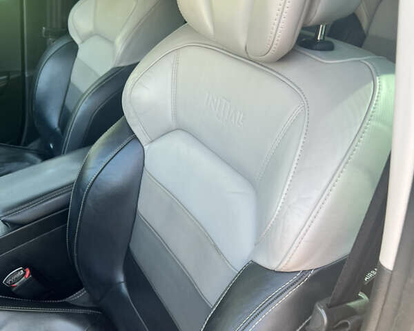 Черный Рено Сценик, объемом двигателя 1.6 л и пробегом 270 тыс. км за 14500 $, фото 10 на Automoto.ua