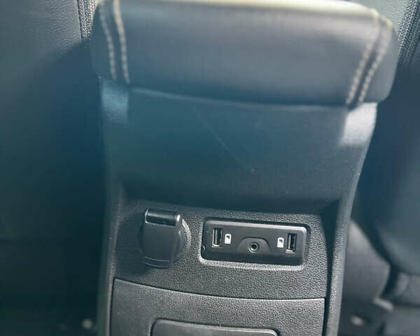 Чорний Рено Сценік, об'ємом двигуна 1.5 л та пробігом 185 тис. км за 15200 $, фото 14 на Automoto.ua